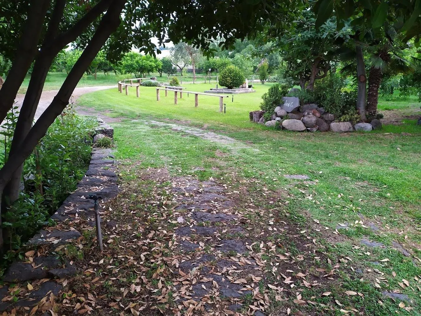 Codavolpe Giardino Di Tea Giarre 0*,